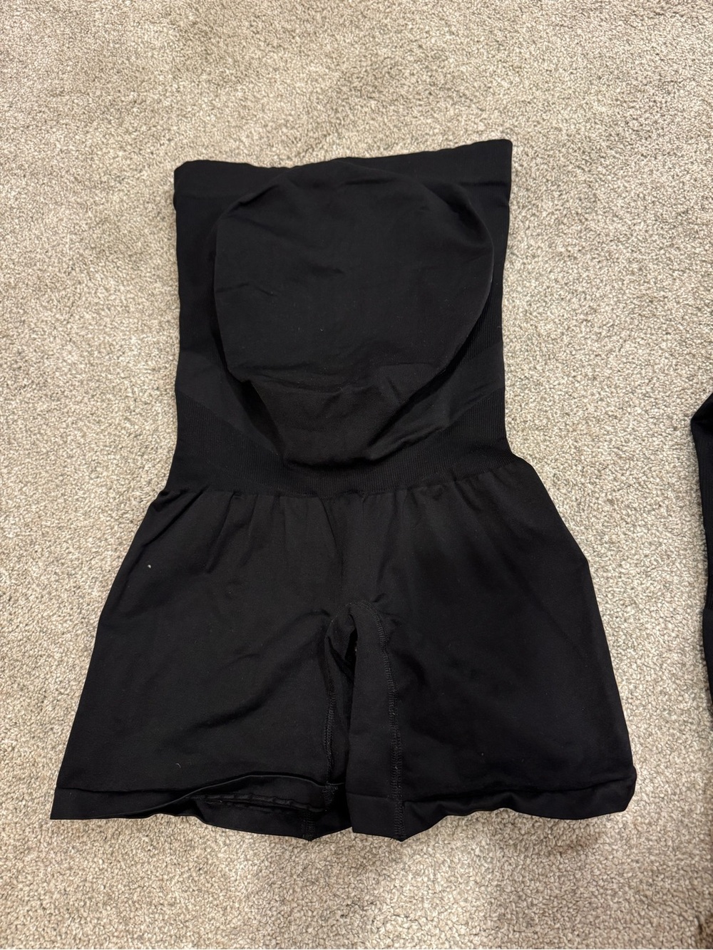 Black Maternity supportive biker short